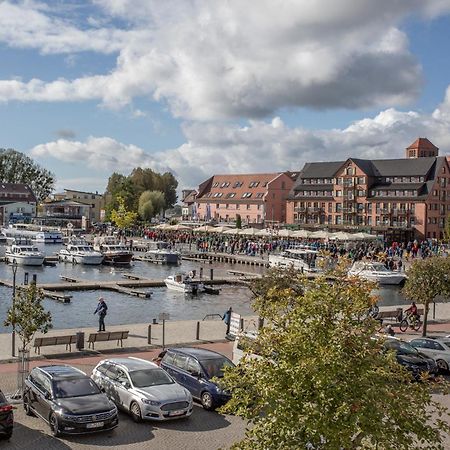 Altstadtapartment Carli Waren  Buitenkant foto