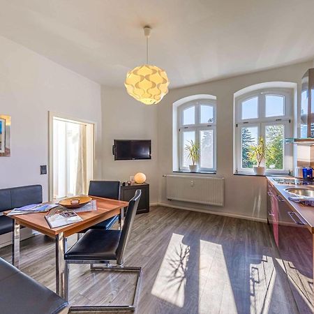Altstadtapartment Carli Waren  Buitenkant foto